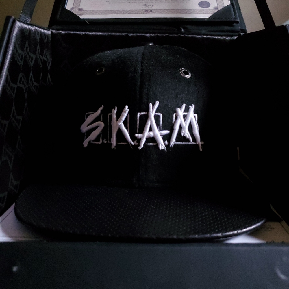 Designer strapback